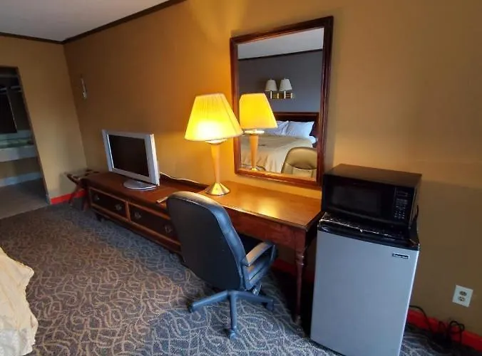 Gray Plaza Motel