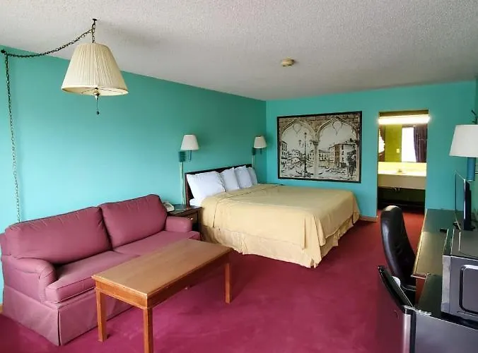 Gray Plaza Motel