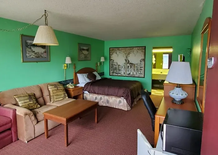 Gray Plaza Motel West Frankfort